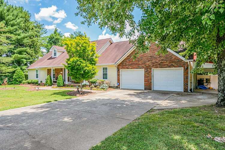 2220 Racquet Club Dr Murfreesboro, TN 37128 | MLS 2406016 Photo 1