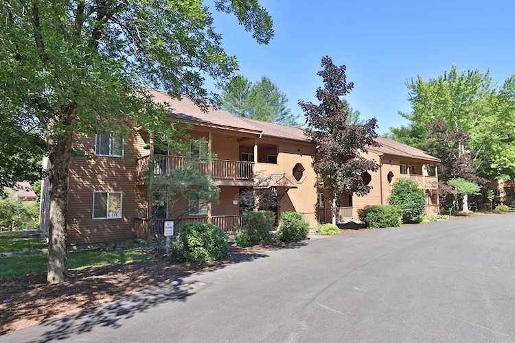 11 Hummingbird Rd #Unit 2 Lincoln, NH 03251