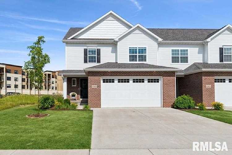 4569 Slate Creek Dr Bettendorf, IA 52722