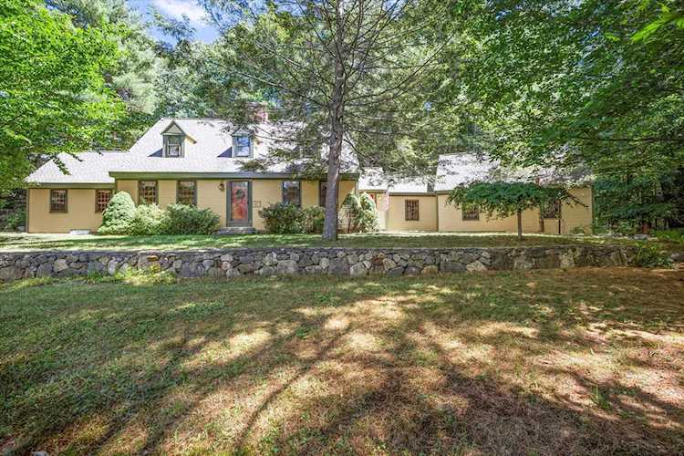 32 Olde Parish Rd Rye, NH 03870