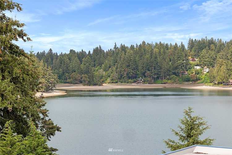 924 Shorewood Dr #B-21 Bremerton, WA 98312 | MLS® 1965182 Photo 1