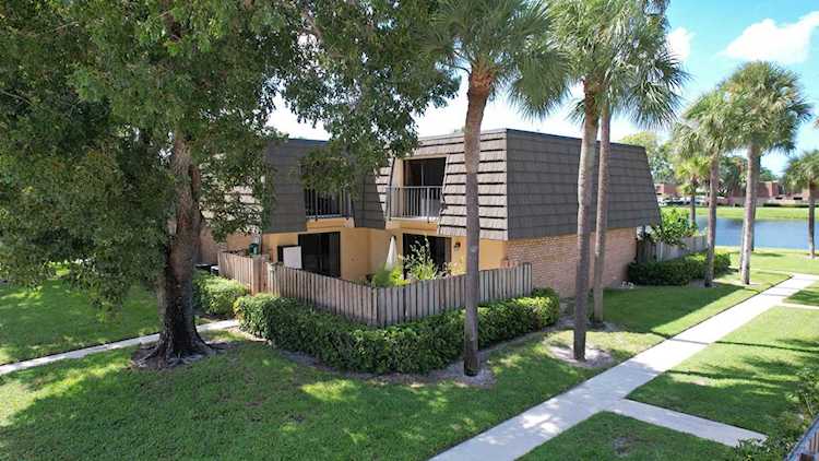 811 8th Way West Palm Beach, FL 33407