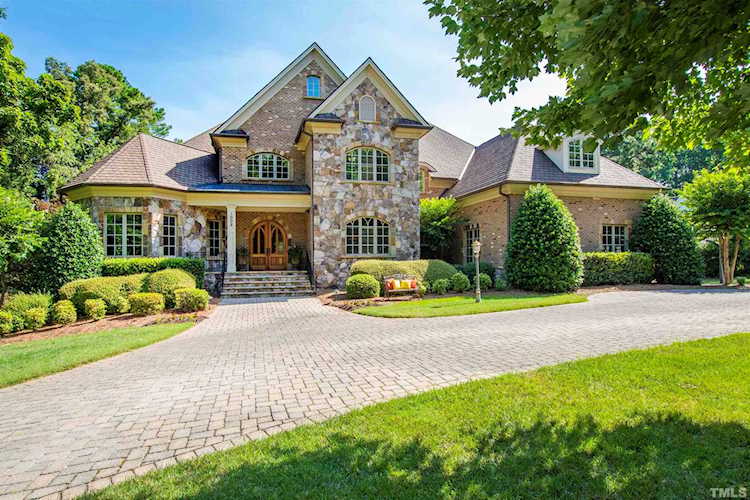 1002 Lake Boone Trail Raleigh, NC 27607