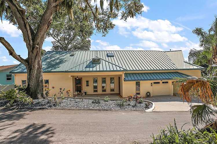 330 Lake Dora Rd Mount Dora, FL 32757