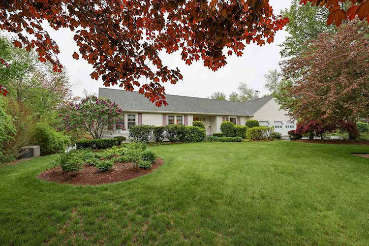 14 Danforth Circle Manchester 03104 NH | home for sale $730,000 4911077 Photo 1