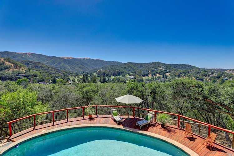 87 Carnoustie Heights Novato, CA 94949