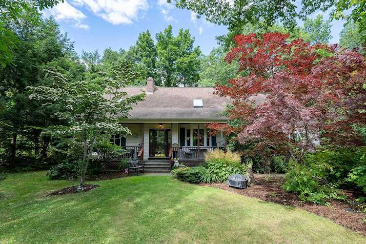 6 Rocky Ln Durham, NH 03824