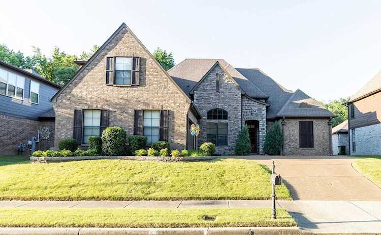 8760 Brunswick Park Cv Bartlett, TN 38133