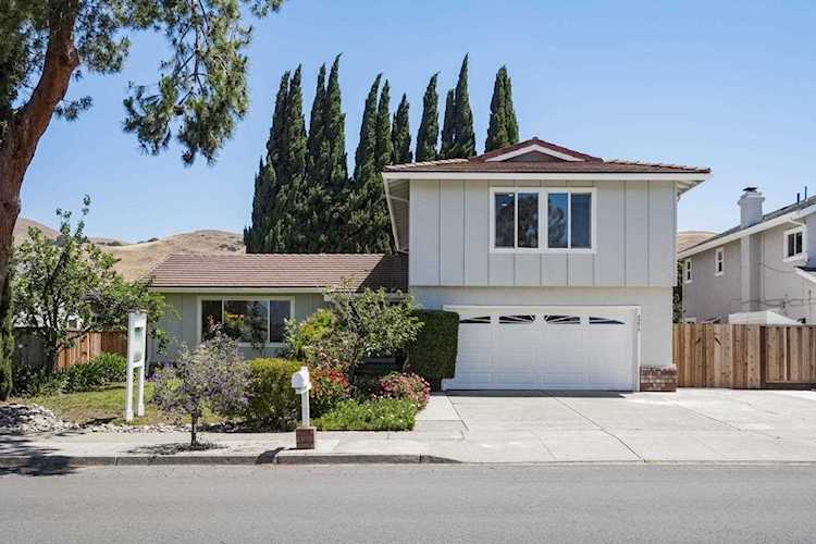 40670 Las Palmas Avenue Fremont, CA 94539