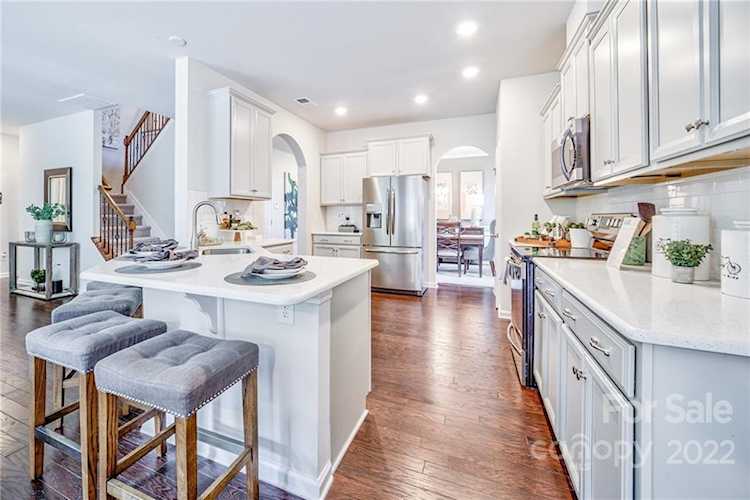 127 Doncaster Dr Mooresville, NC 28115