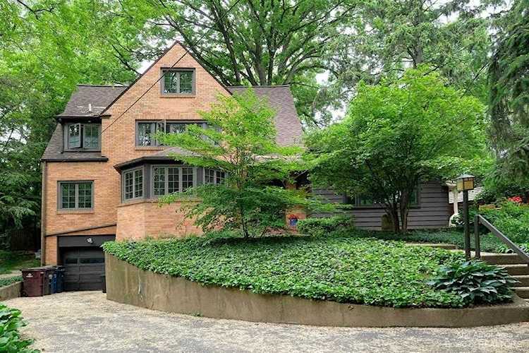 1841 Cambridge Rd Ann Arbor, MI 48104