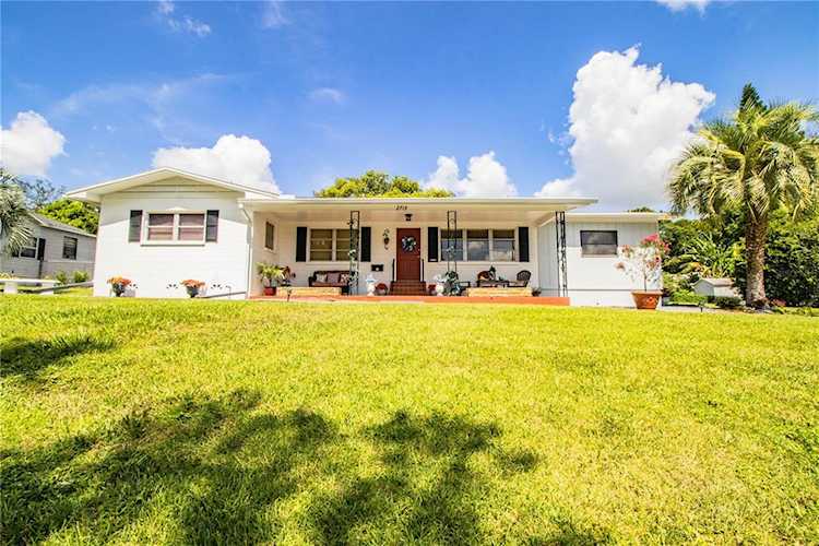 2715 Buckingham Ave Lakeland, FL 33803