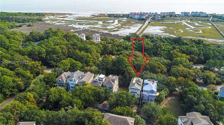 17 Corine Ln Hilton Head Island, SC 29928