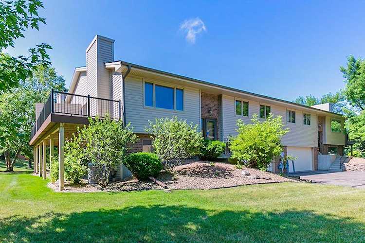 4540 Rosewood Lane N Plymouth, MN 55442