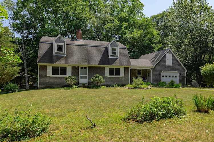 55 Pit Ln New Castle, NH 03854