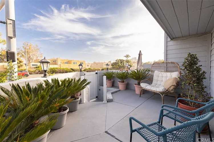2505 Delaware St #A Huntington Beach, CA 92648
