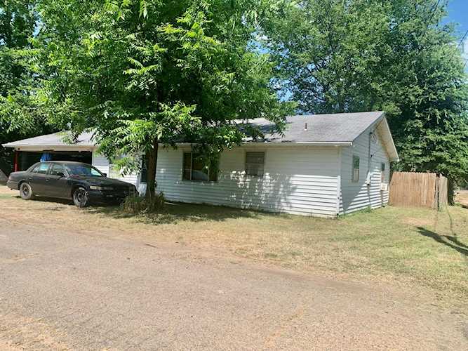 228 Shrine St London, AR 72847