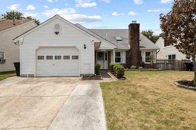 1905 Gravenhurst Dr Virginia Beach, VA 23464 | MLS 10447242 Photo 1