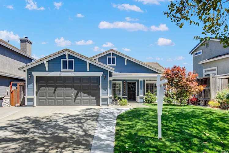 1756 Fawn Glen Circle Fairfield, CA 94534