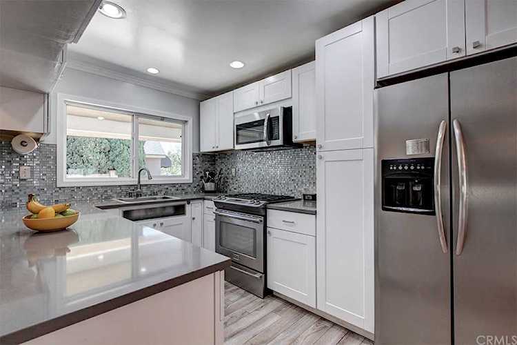 2609 Deodar St Santa Ana, CA 92705