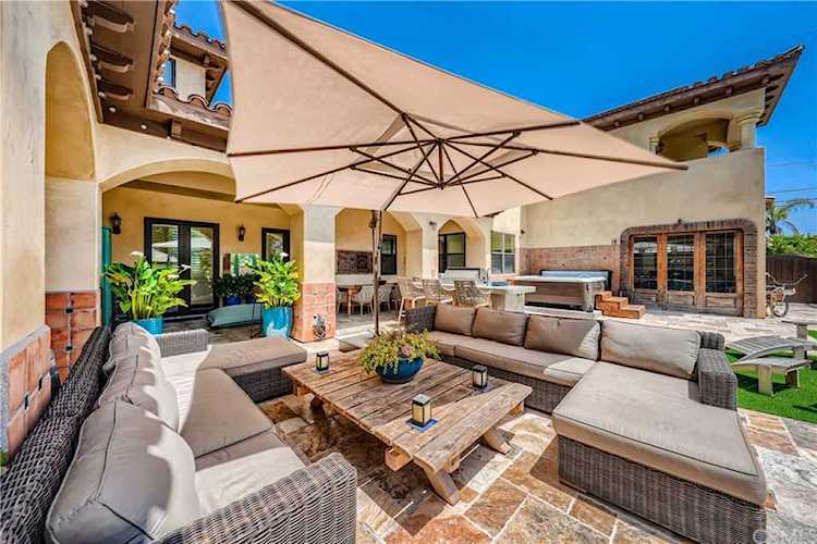 1814 Main St Huntington Beach, CA 92648