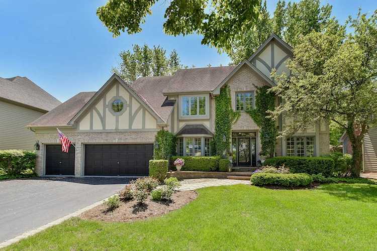 717 Brentwood Ct Glen Ellyn, IL 60137 | MLS 11412526 Photo 1