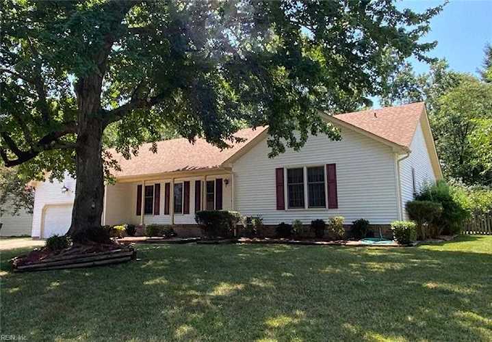 4945 Rosecroft St Virginia Beach, VA 23464