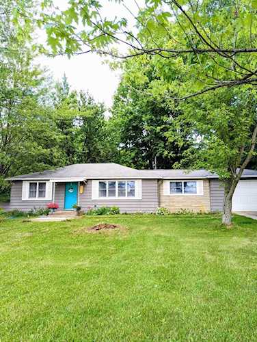 1323 E Wooster Road Winona Lake, IN 46590