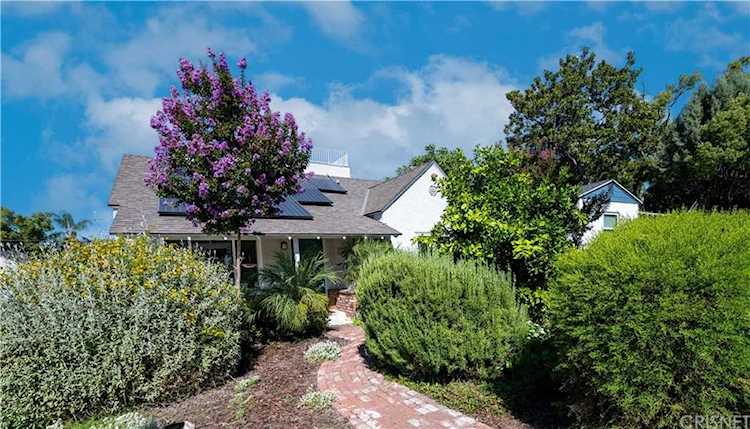 214 N Naomi St Burbank, CA 91505
