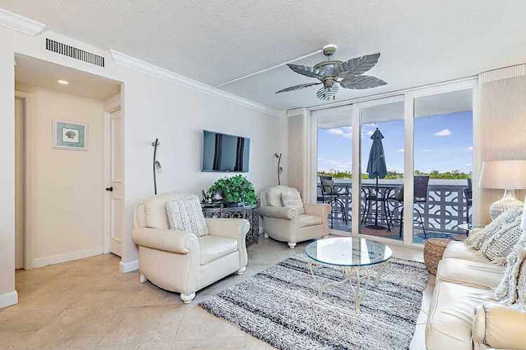 2840 S Ocean Boulevard #2240 Palm Beach, FL 33480