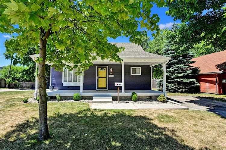 1030 N Lynhurst Dr Speedway, IN 46224 | MLS 21870323 Photo 1