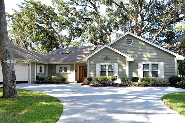65 Old Fort Dr Hilton Head Island, SC 29926