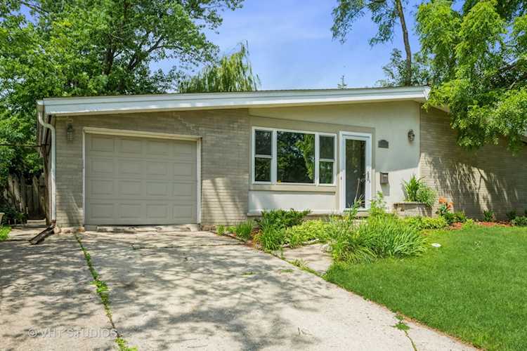 872 Virginia Rd Highland Park, IL 60035