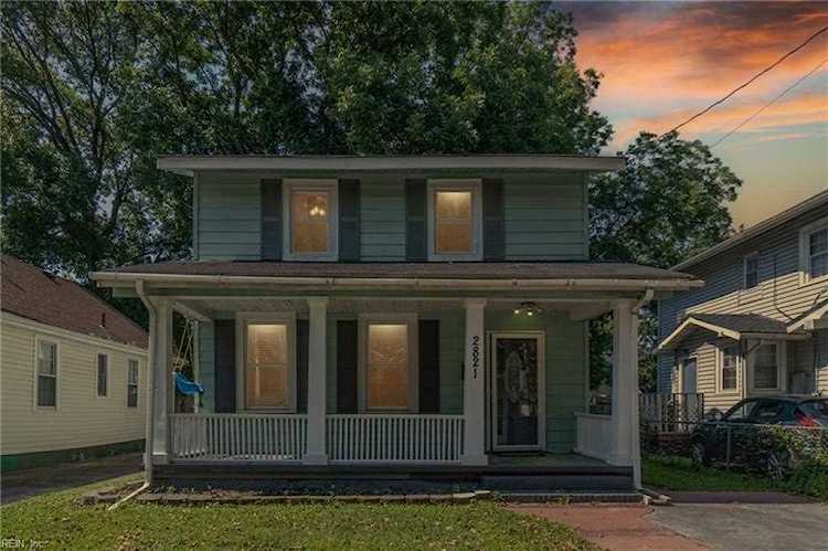 2821 Victoria Ave Norfolk, VA 23504 | MLS 10447944 Photo 1