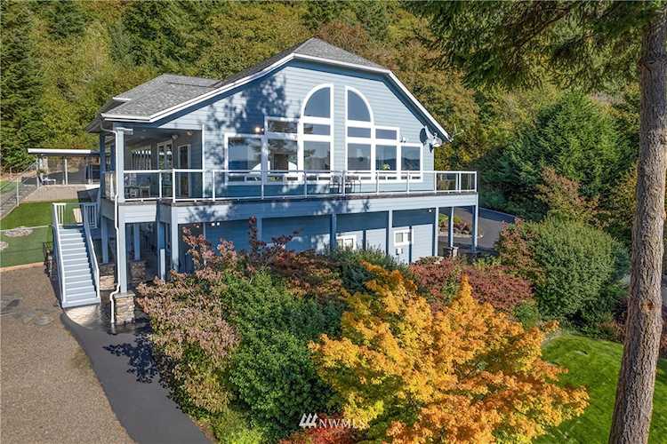 81 Maple Ridge Rd Cathlamet, WA 98612