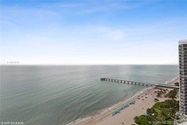 16901 Collins Ave #1904 Sunny Isles Beach, FL 33160