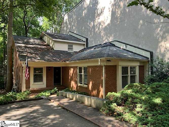 20 Hidden Hills Dr Greenville, SC 29605