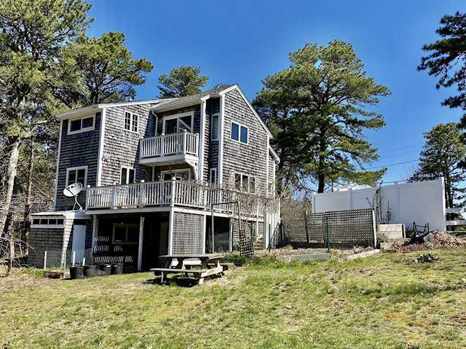 75 Summit Street Wellfleet, MA 02667