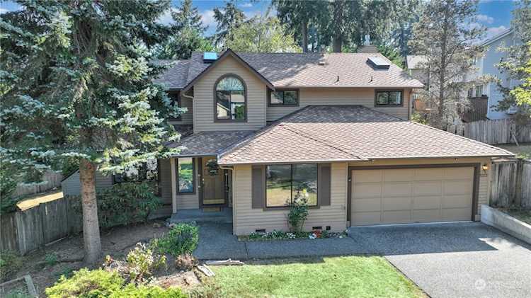 5213 NE 23rd Ct Renton, WA 98059