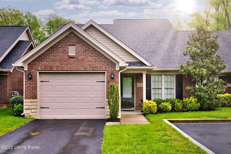 6601 Renate Rd, Louisville, KY 40291 - Ferndale Gardens $237,500 Photo 1