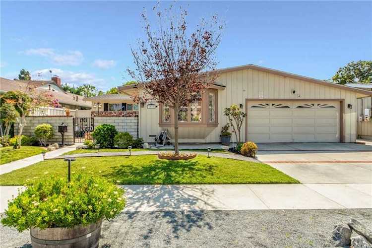 1910 Josie Ave Long Beach, CA 90815