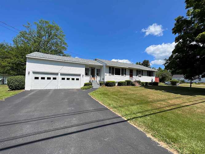 850 Center St Wolfeboro, NH 03894