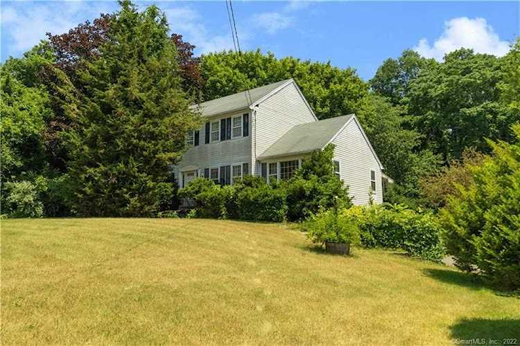 33 Puritan Lane Madison, CT 06443
