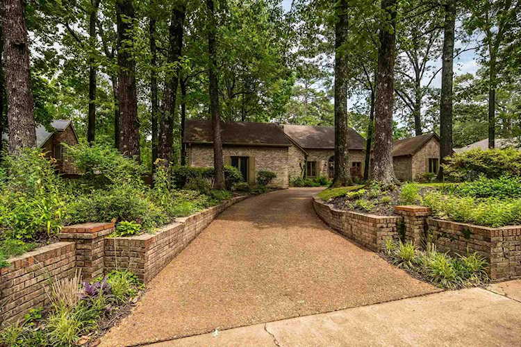 1946 Kirby Rd Memphis, TN 38119