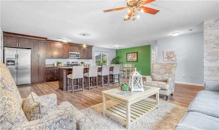 3117 Gaston Dr Chesapeake, VA 23323 home for sale, MLS#10448243 - Crescas Real Estate Photo 1