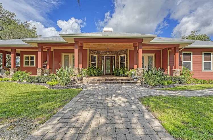 6410 Wauchula Rd Myakka City, FL 34251