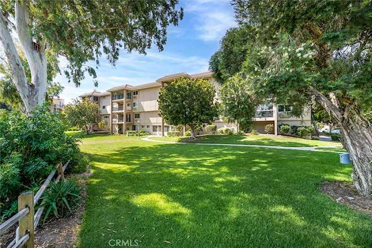 5372 Punta Alta #1B Laguna Woods, CA 92637