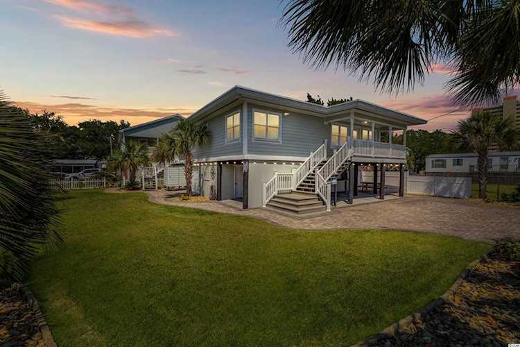 142 Holiday Dr. Garden City Beach, SC 29576