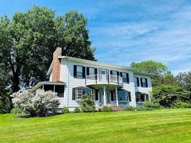 5759 Lake Rd Newport Town, VT 05857