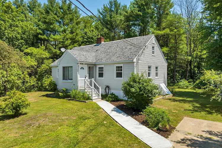 21 Christian Ridge Rd Wolfeboro, NH 03894
